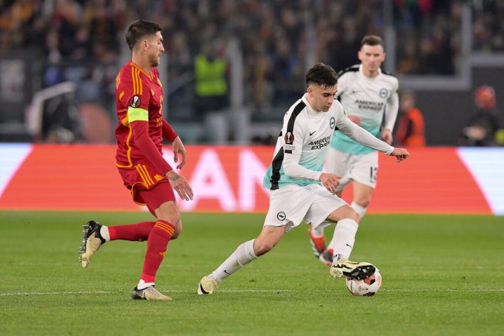 Leicester City vs Chelsea preview, team news, match tickets, and prediction 3 Facundo Buonanotte of Birghton in the Europa league against Roma