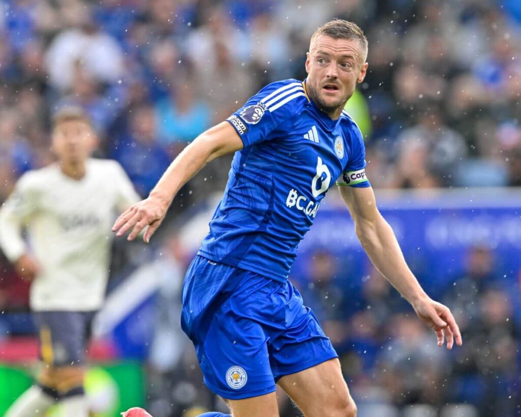 Leicester City vs Chelsea preview, team news, match tickets, and prediction 1 Jamie vardy of Leicester City during the Premier League match Leicester City vs Everton at King Power Stadium Leicester United Kingdom 21st September 2024