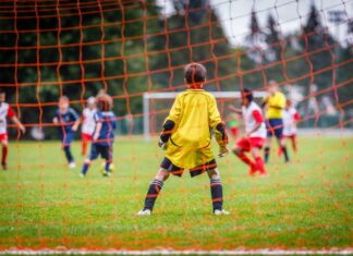 Being a Referee: A Beginner’s Guide to Refereeing Your Child’s Grassroots Football Match