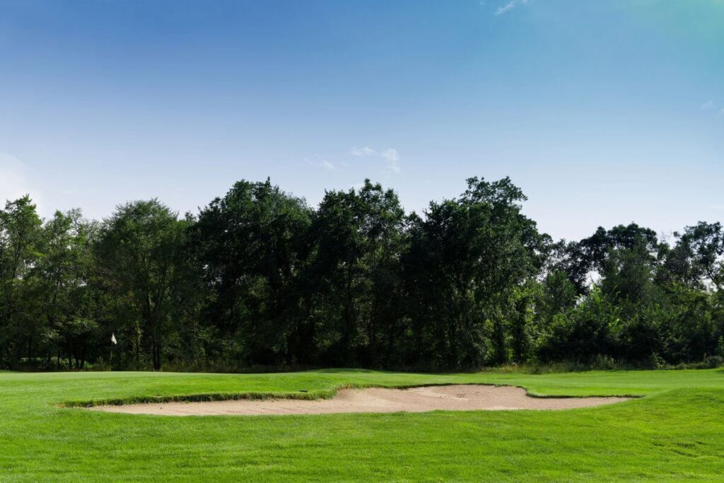 Norfolk Golfing Retreats: Where Luxury Meets the Fairway 3 golf course in norfolk