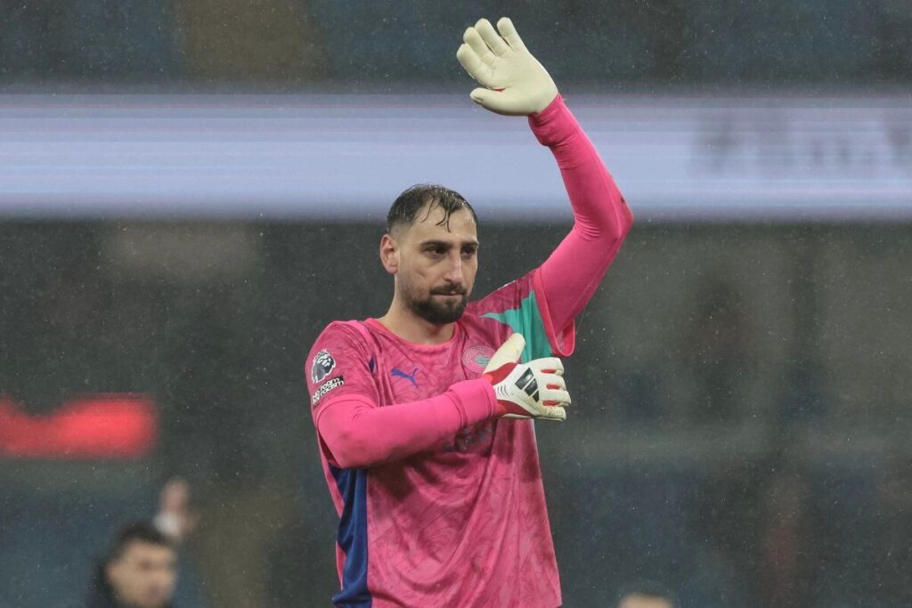 How Professional Goalkeepers Choose Their Gloves And What You Should Look For Too 2 Gianluigi Donnarumma of Manchester City